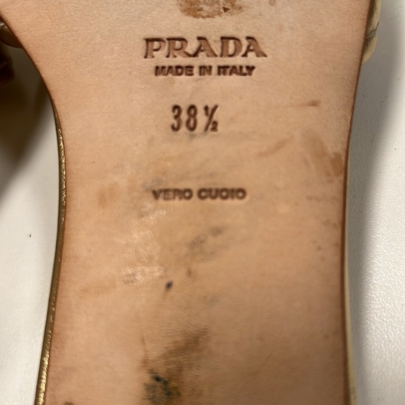 Prada gold flat slides with wood round buckle and silver Prada logo - Picture 8 of 9